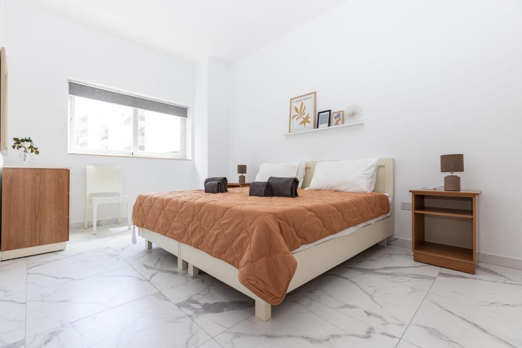 Bordino 2 Bedroom Apartment セント・ポールズ・ベイ エクステリア 写真