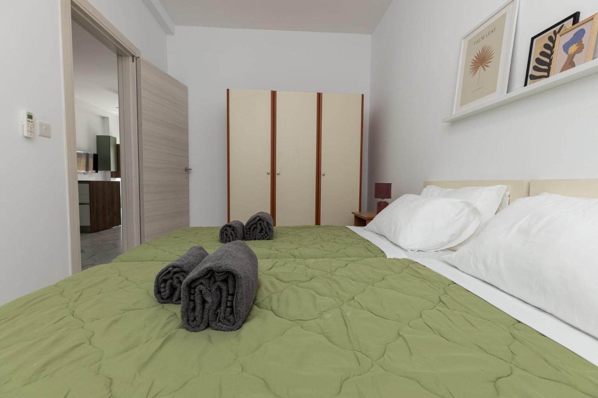 Bordino 2 Bedroom Apartment セント・ポールズ・ベイ エクステリア 写真