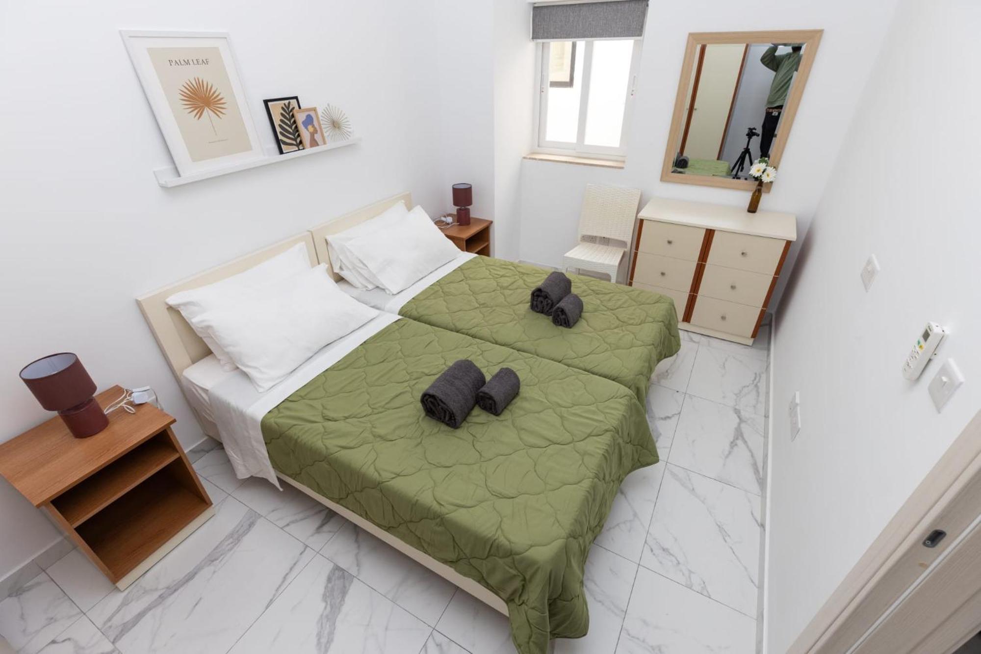 Bordino 2 Bedroom Apartment セント・ポールズ・ベイ エクステリア 写真