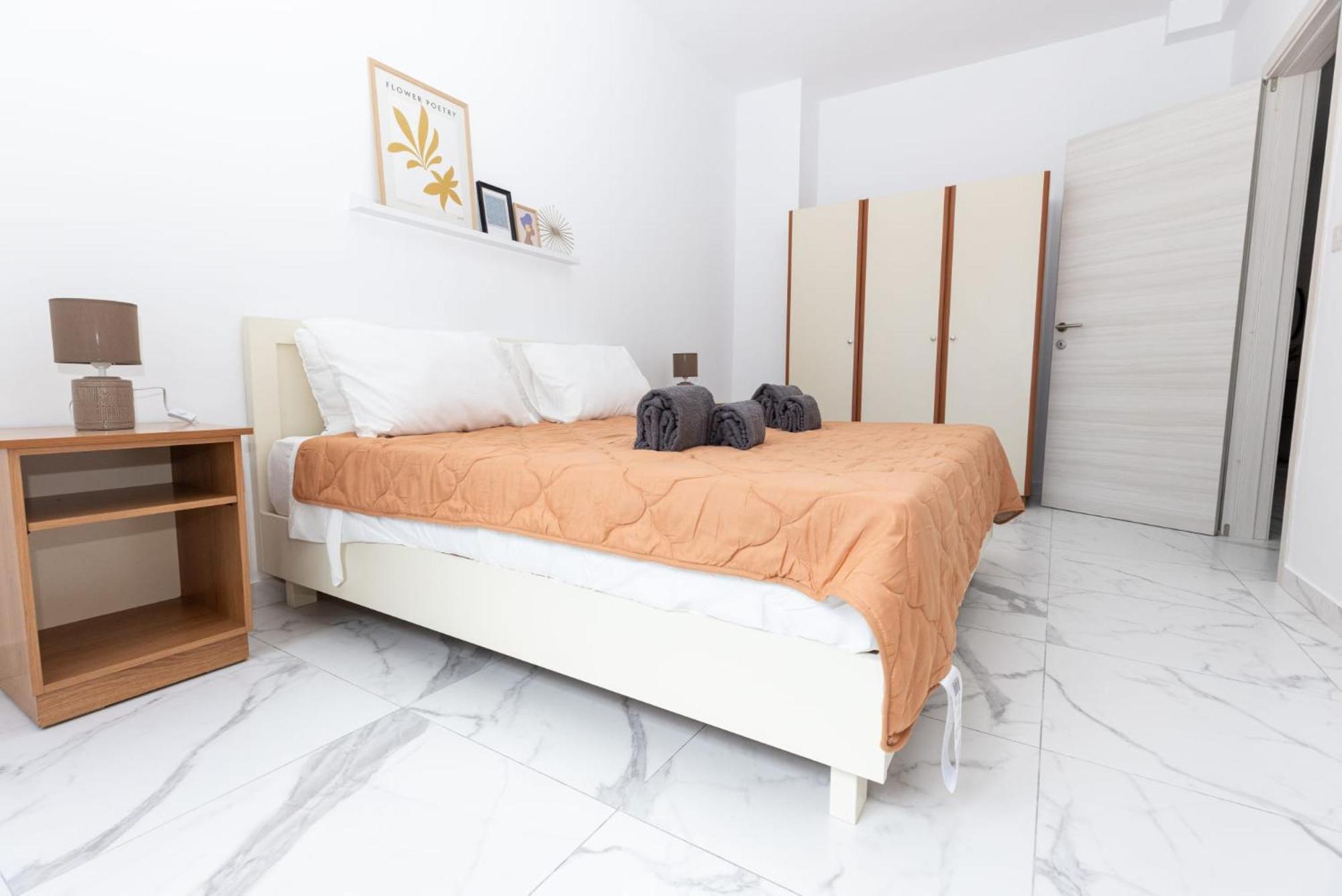 Bordino 2 Bedroom Apartment セント・ポールズ・ベイ エクステリア 写真