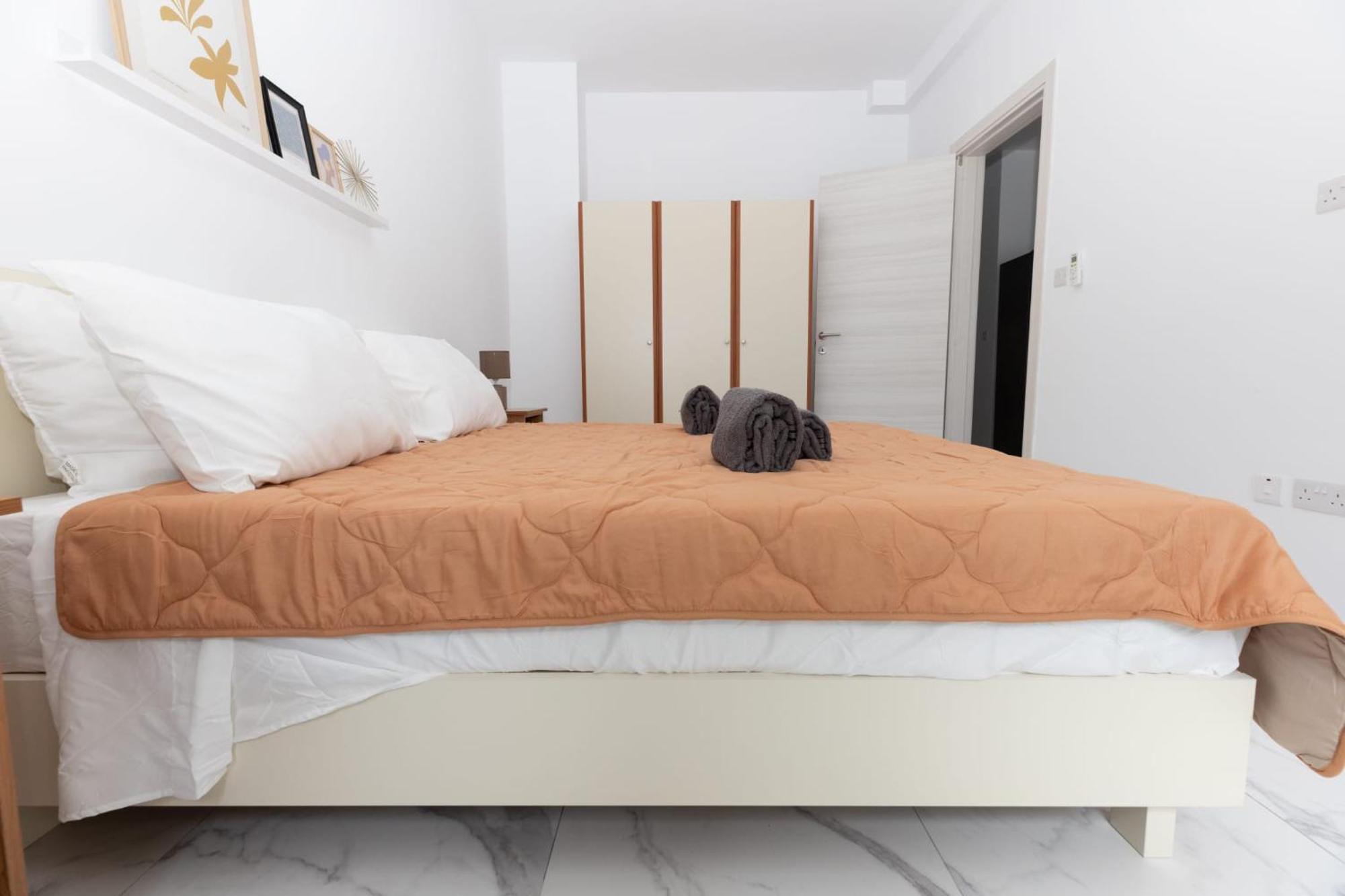 Bordino 2 Bedroom Apartment セント・ポールズ・ベイ エクステリア 写真