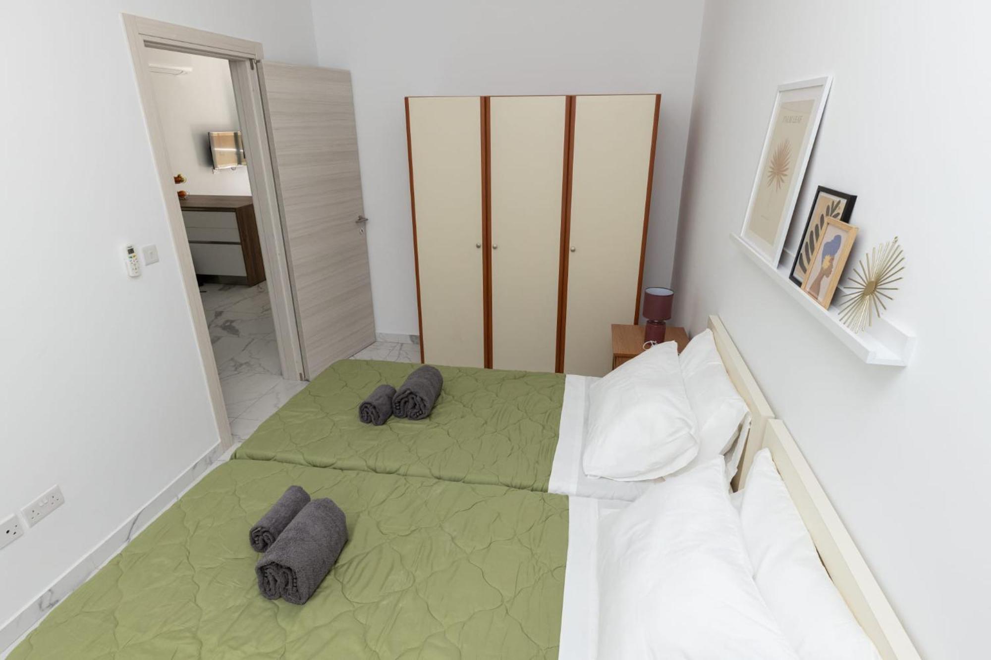 Bordino 2 Bedroom Apartment セント・ポールズ・ベイ エクステリア 写真